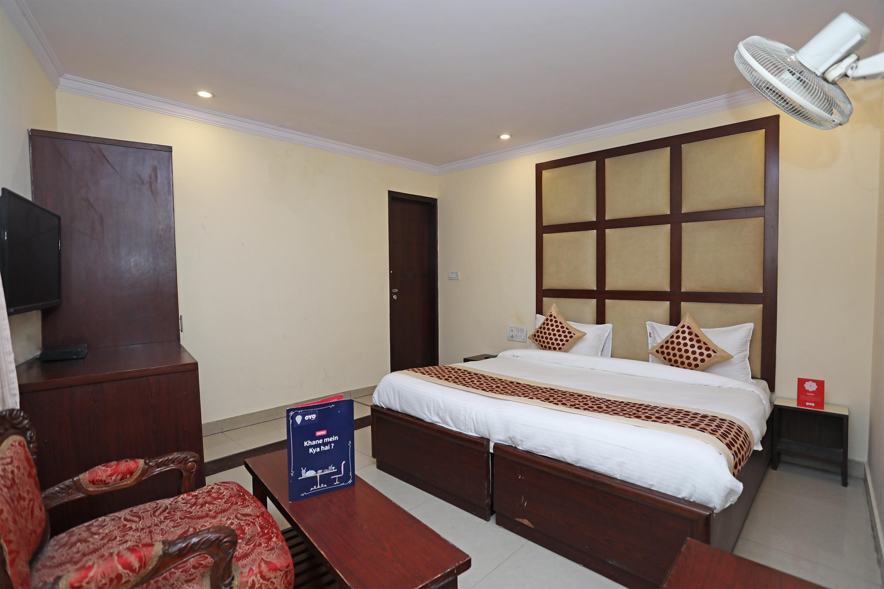 Capital O 10750 Hotel Vivek Új-Delhi Kültér fotó