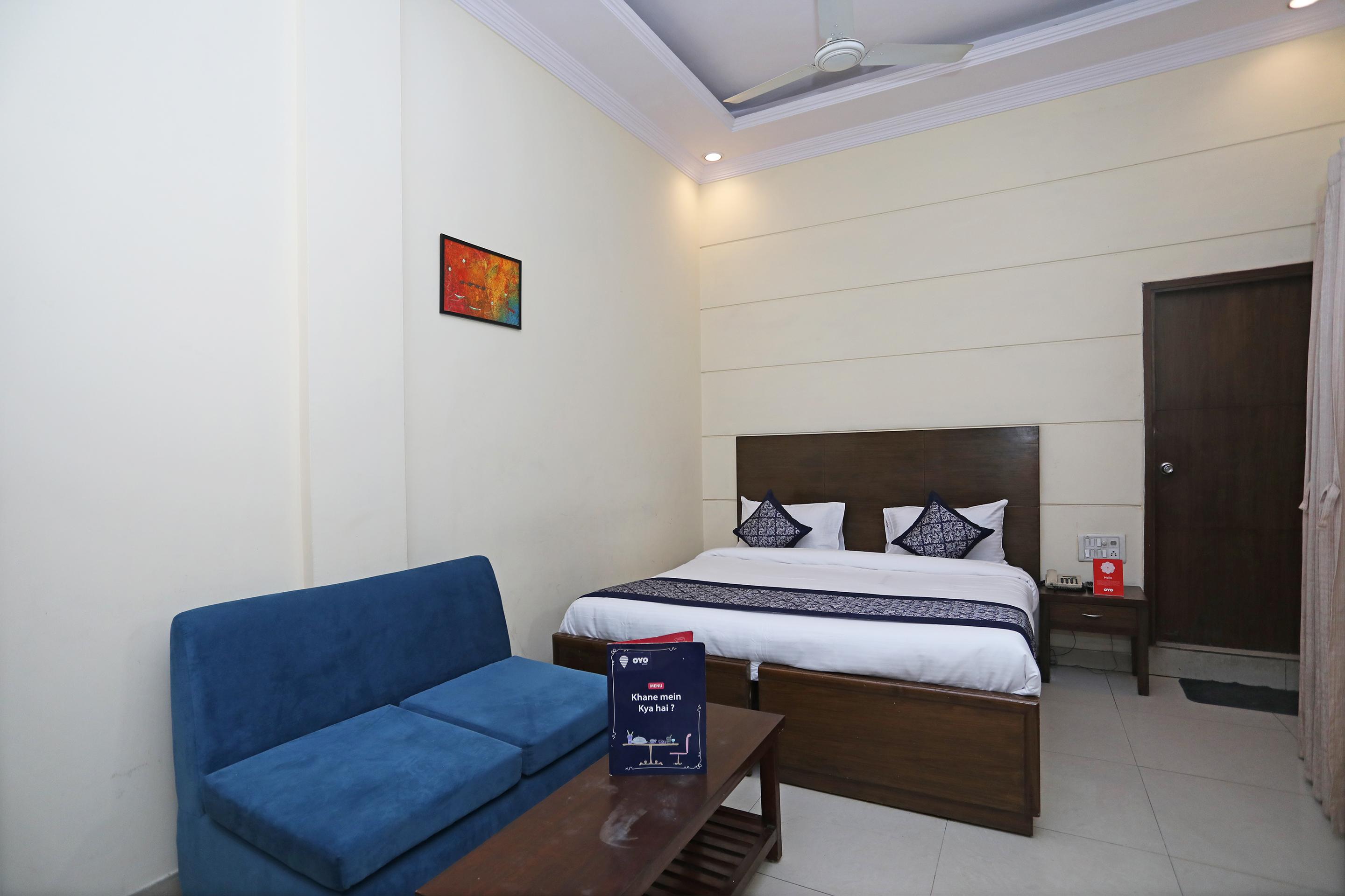 Capital O 10750 Hotel Vivek Új-Delhi Kültér fotó