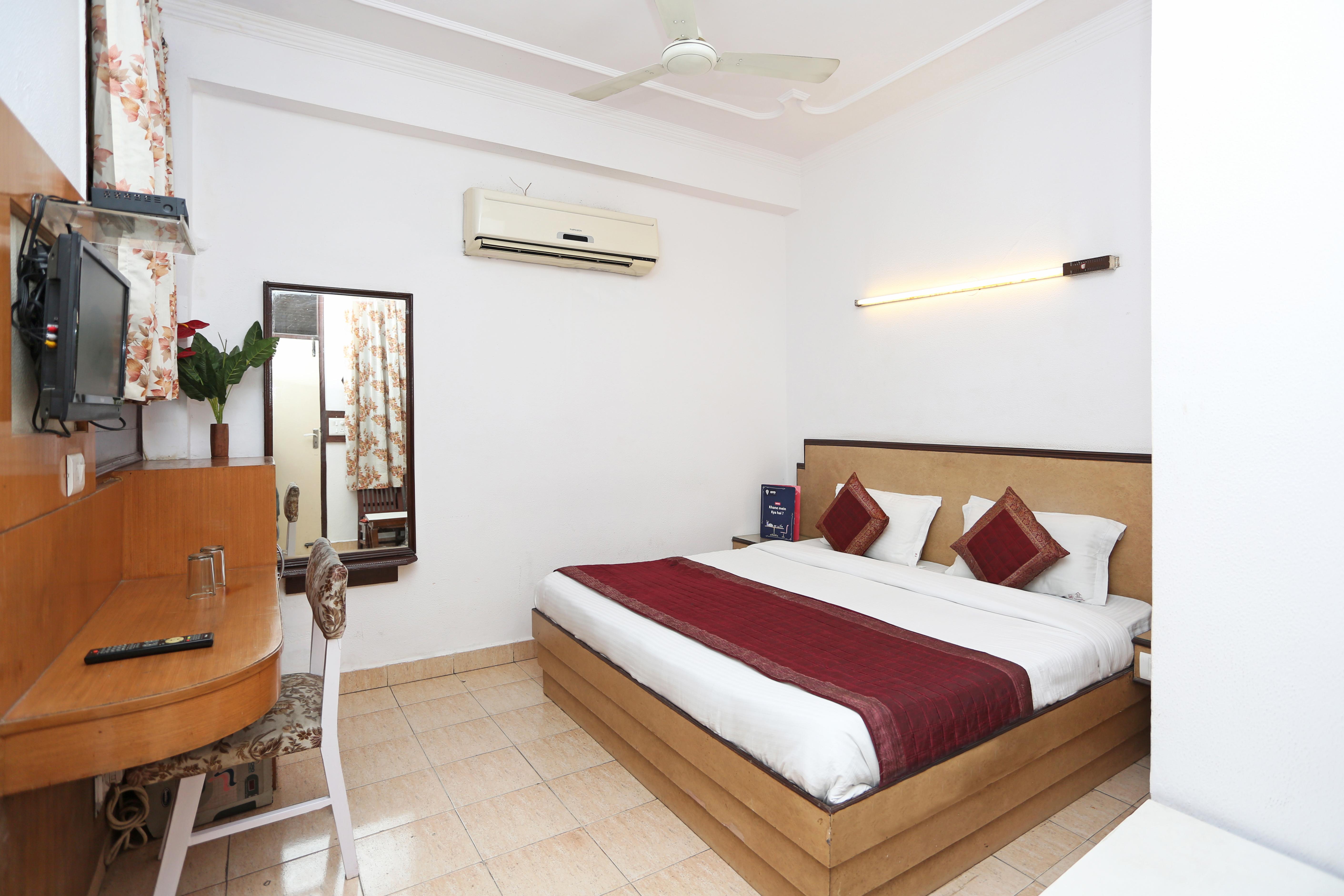 Capital O 10750 Hotel Vivek Új-Delhi Kültér fotó
